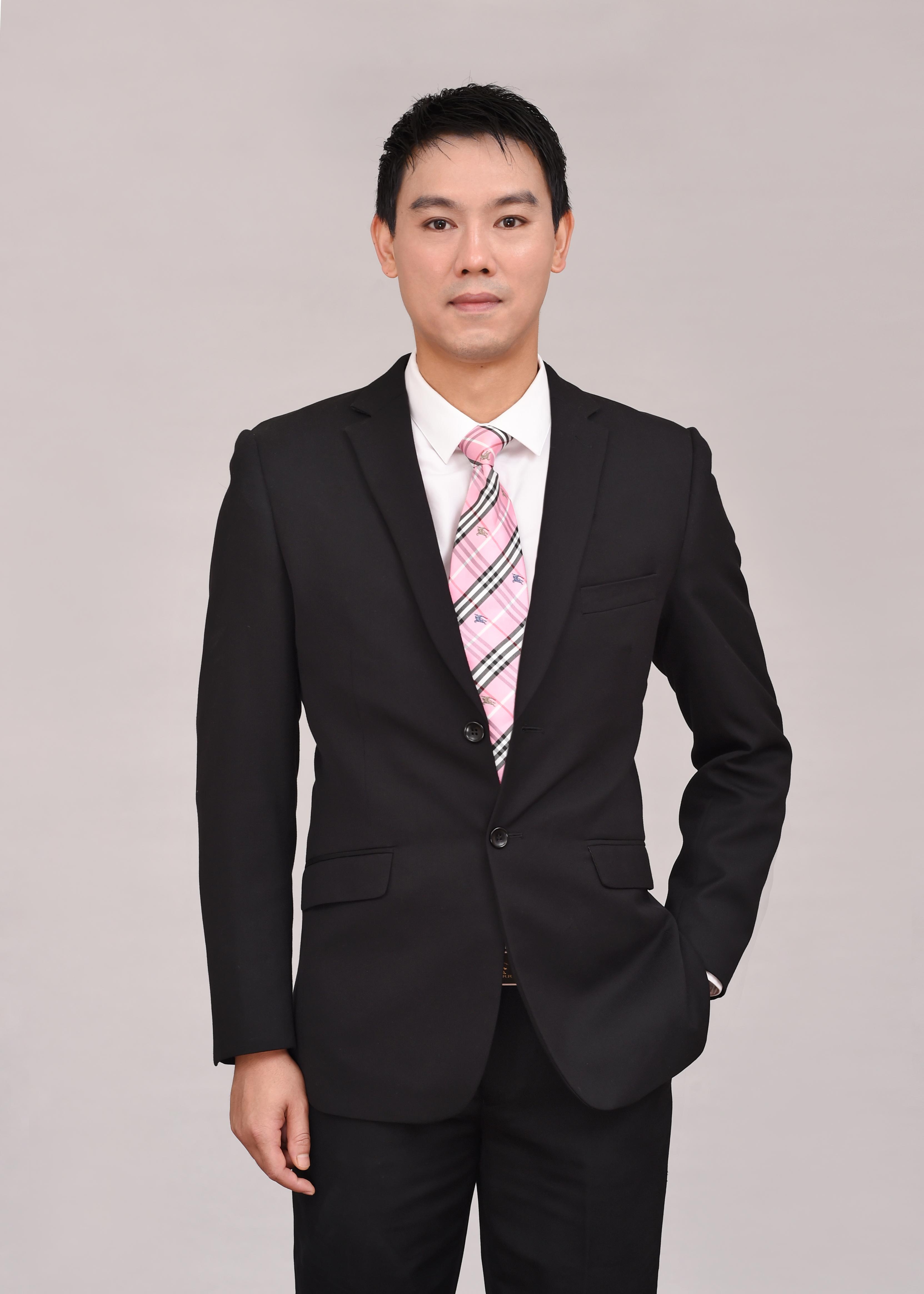 林必立 导演 & 创意总监